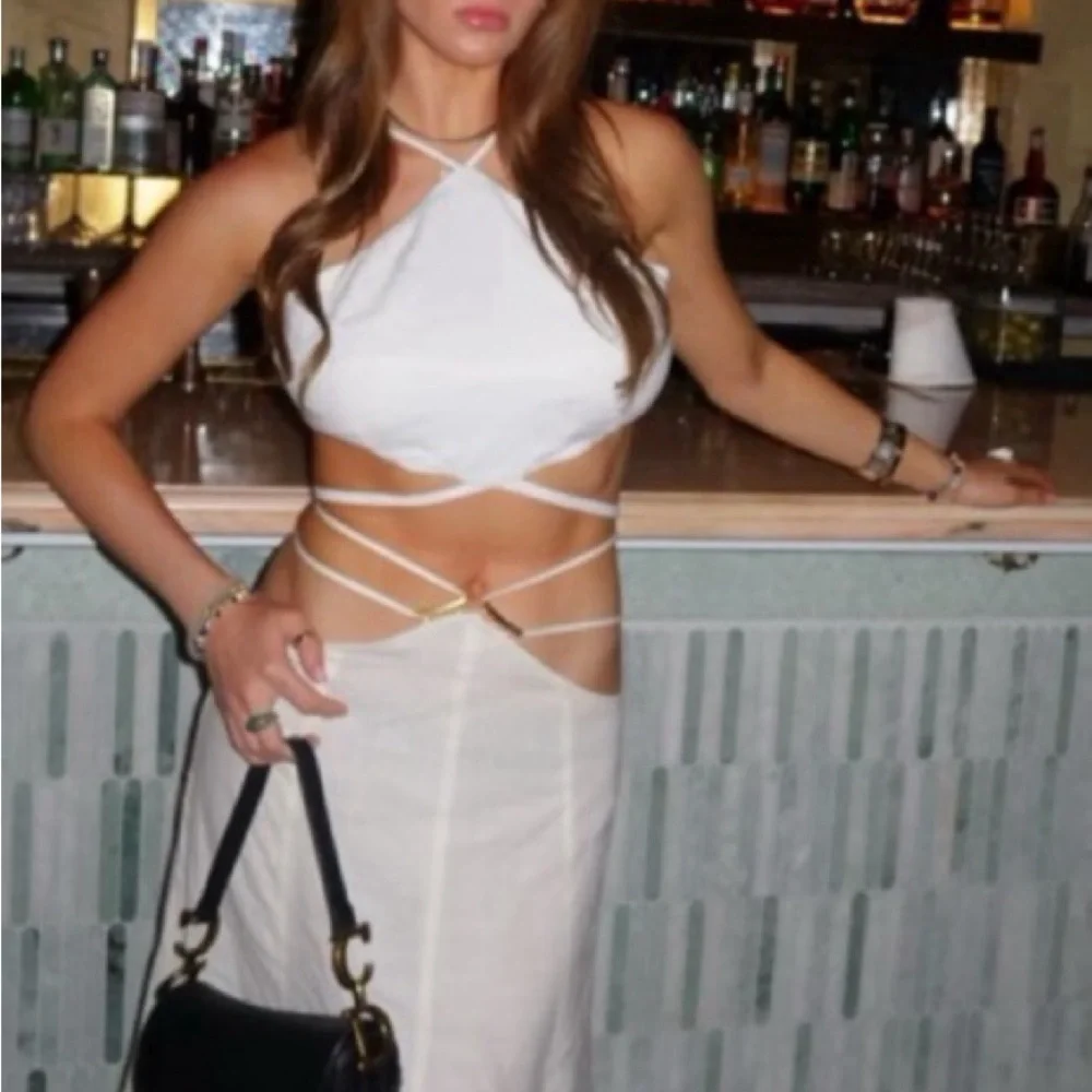 Cult Gaia Drew Linen Strappy Halter Criss Cross Blouse Crop Tie Top Off White